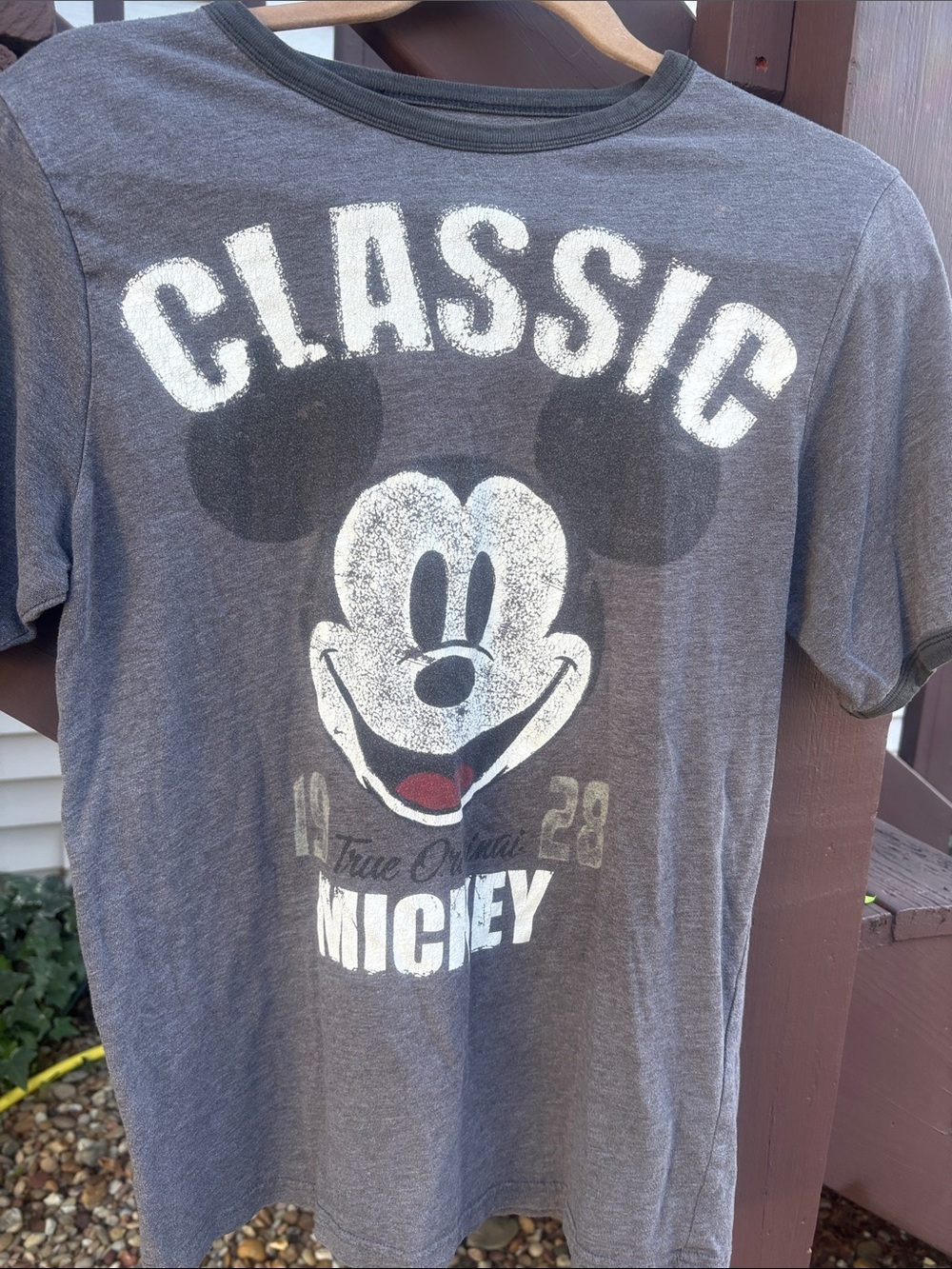 Disney Gray Classic Mickey Short-Sleeve Tee Men’s Small